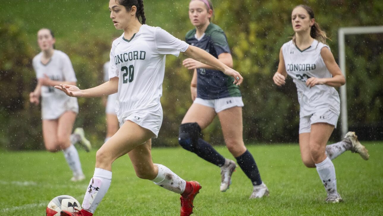 Learn more about Concord Academy’s girls varsity soccer team